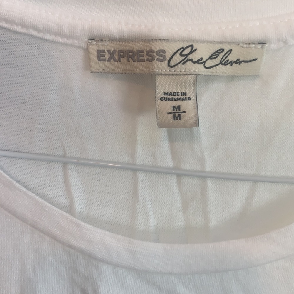 NWOT TOP - Picture 2 of 4